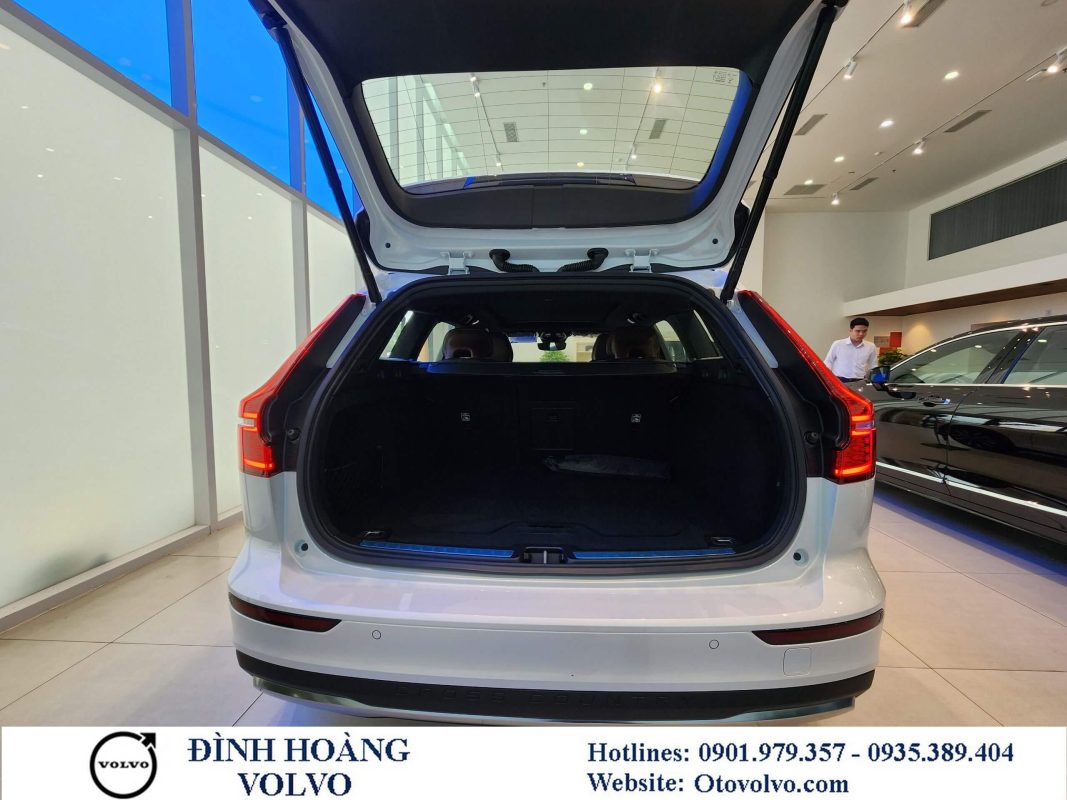 Đánh giá Volvo V60 Cross Ultimate