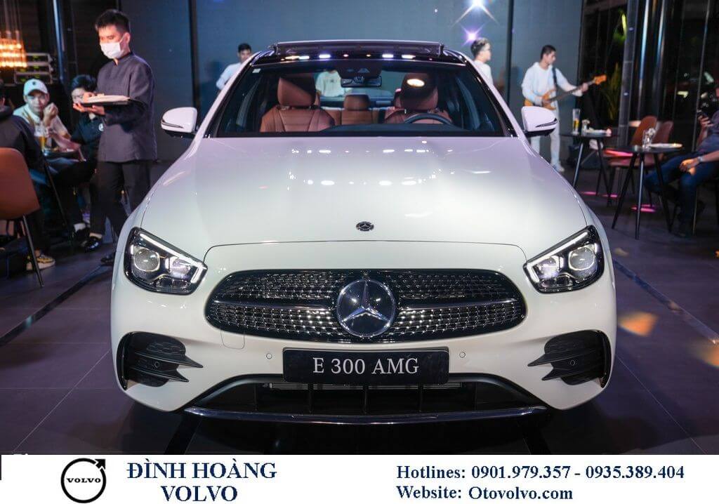 So sánh Volvo S90 và Mercedes E 300 AMG 2023
