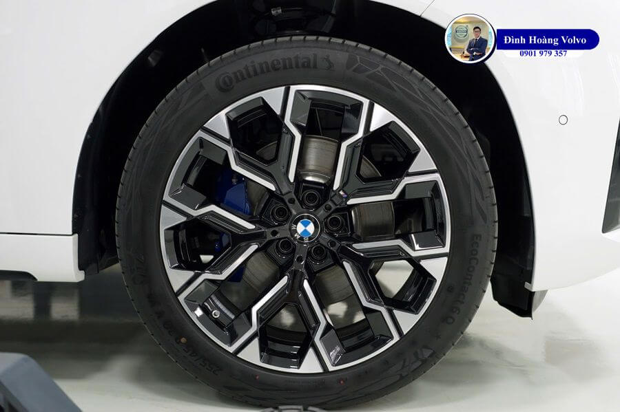 So sánh Volvo XC60 và BMW X3 Series 2025 Nên chọn mua xe nào ? Đình Hoàng Volvo Car Đà Nẵng6 So sánh Volvo XC60 và BMW X3 Series 2025 Nên chọn mua xe nào ? Đình Hoàng Volvo Car Đà Nẵng6