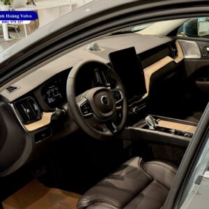 Volvo XC60 2026 màu Xanh Forest Lake Đình Hoàng Volvo Car Đà Nẵng 6