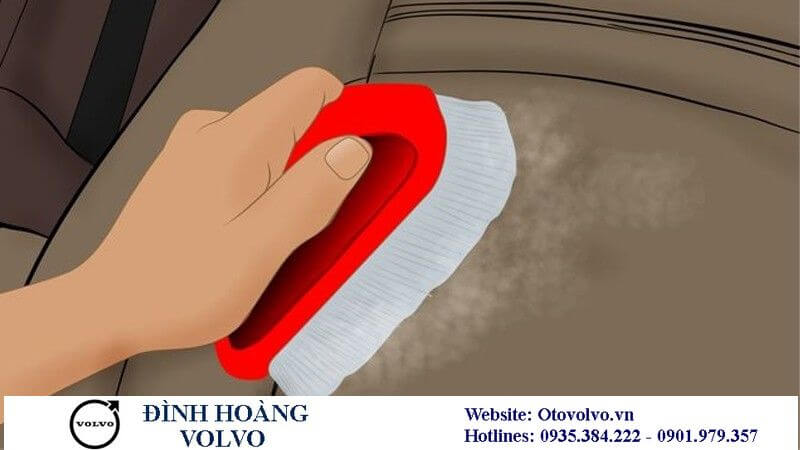 Liệu bạn đã vệ sinh ghế da đúng cách - Đình Hoàng Volvo Car Đà Nẵng