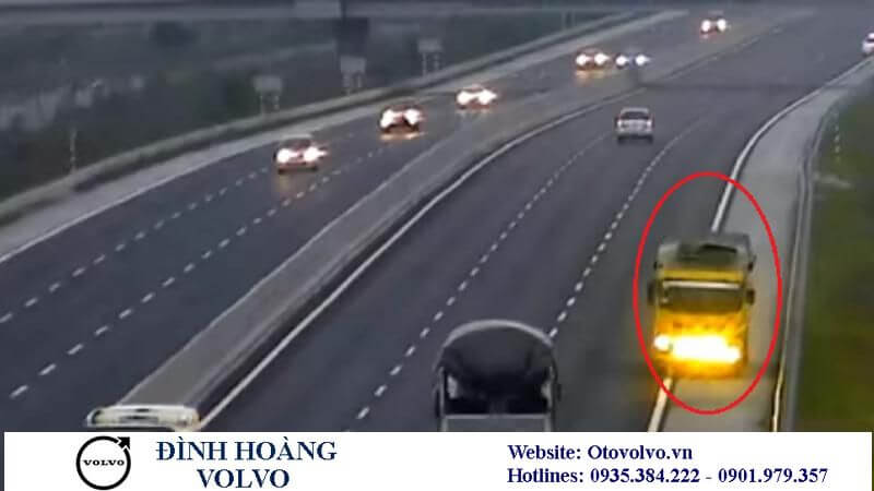 Những lỗi nguy hiểm các bác tài trên cao tốc Việt - Volvo Đà Nẵng