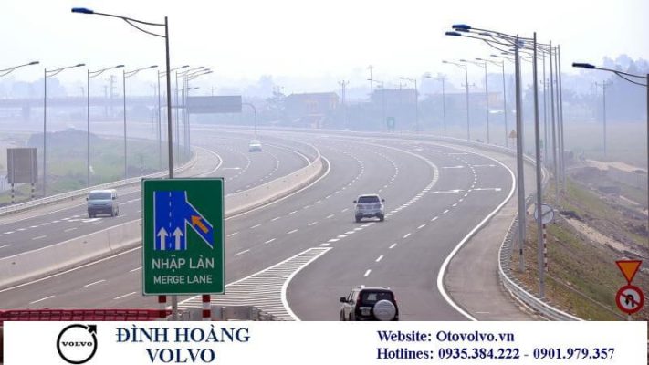 Những lỗi nguy hiểm các bác tài trên cao tốc Việt - Volvo Đà Nẵng