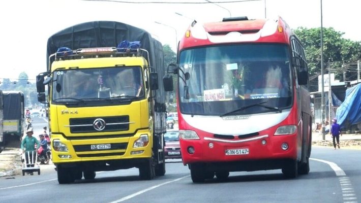 Vượt xe sao cho an toàn - Kinh nghiệm cho lái mới Volvo Đà Nẵng