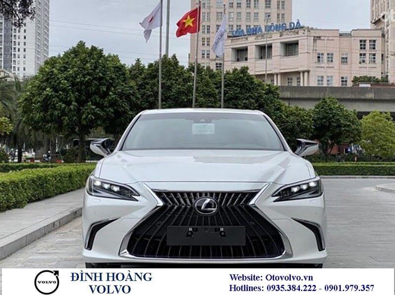 So sánh Volvo S90 Ultimate và Lexus ES 250 2023