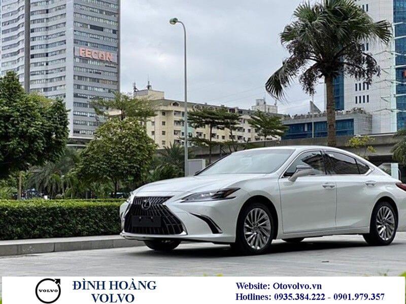 So sánh Volvo S90 Ultimate và Lexus ES 250 2023