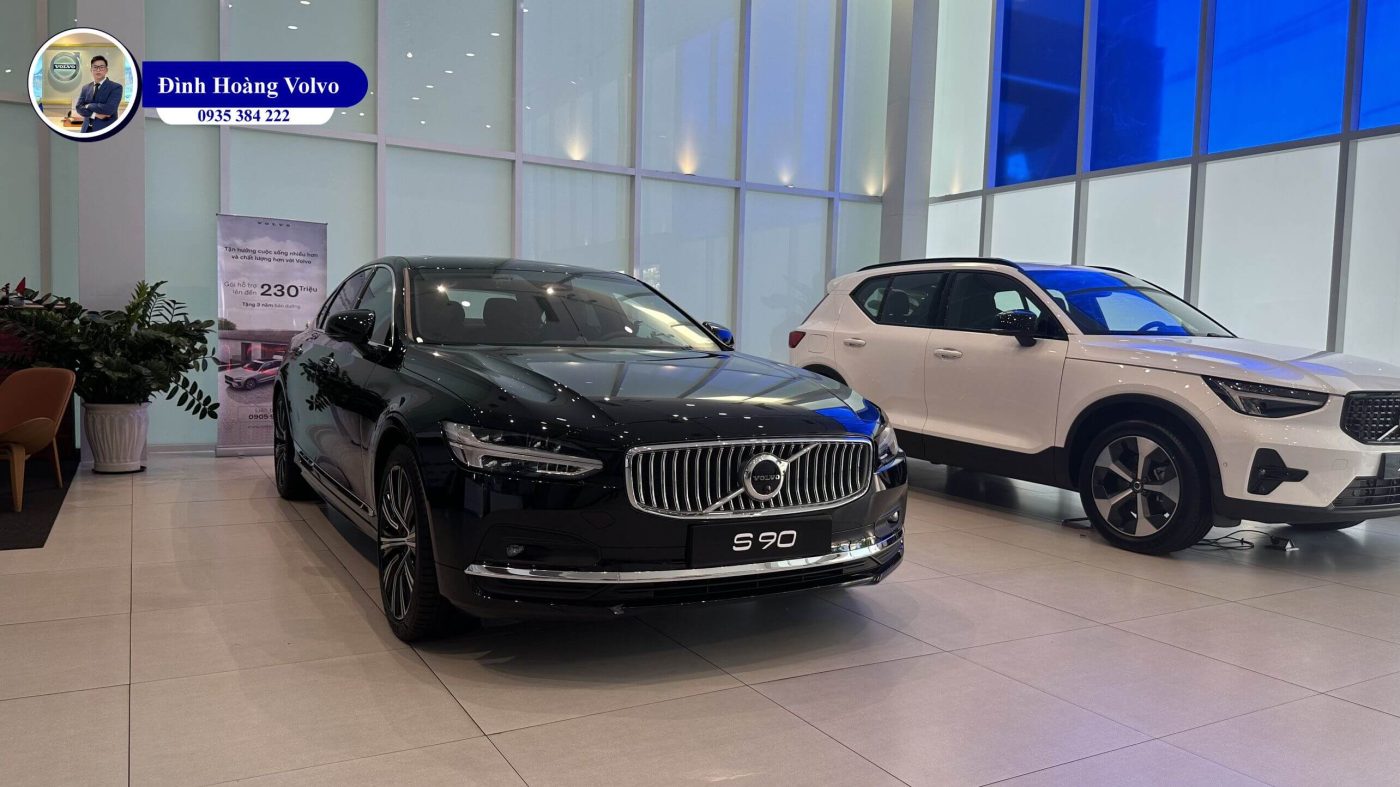 Hình ảnh Volvo S90L Ultimate 2023 Màu đen nội thất nâu tại Đà Nẵng (2)