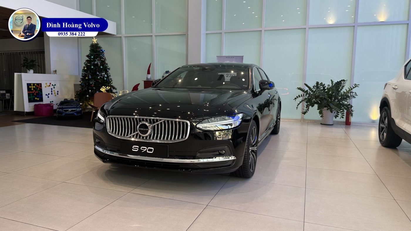 Hình ảnh Volvo S90L Ultimate 2023 Màu đen nội thất nâu tại Đà Nẵng