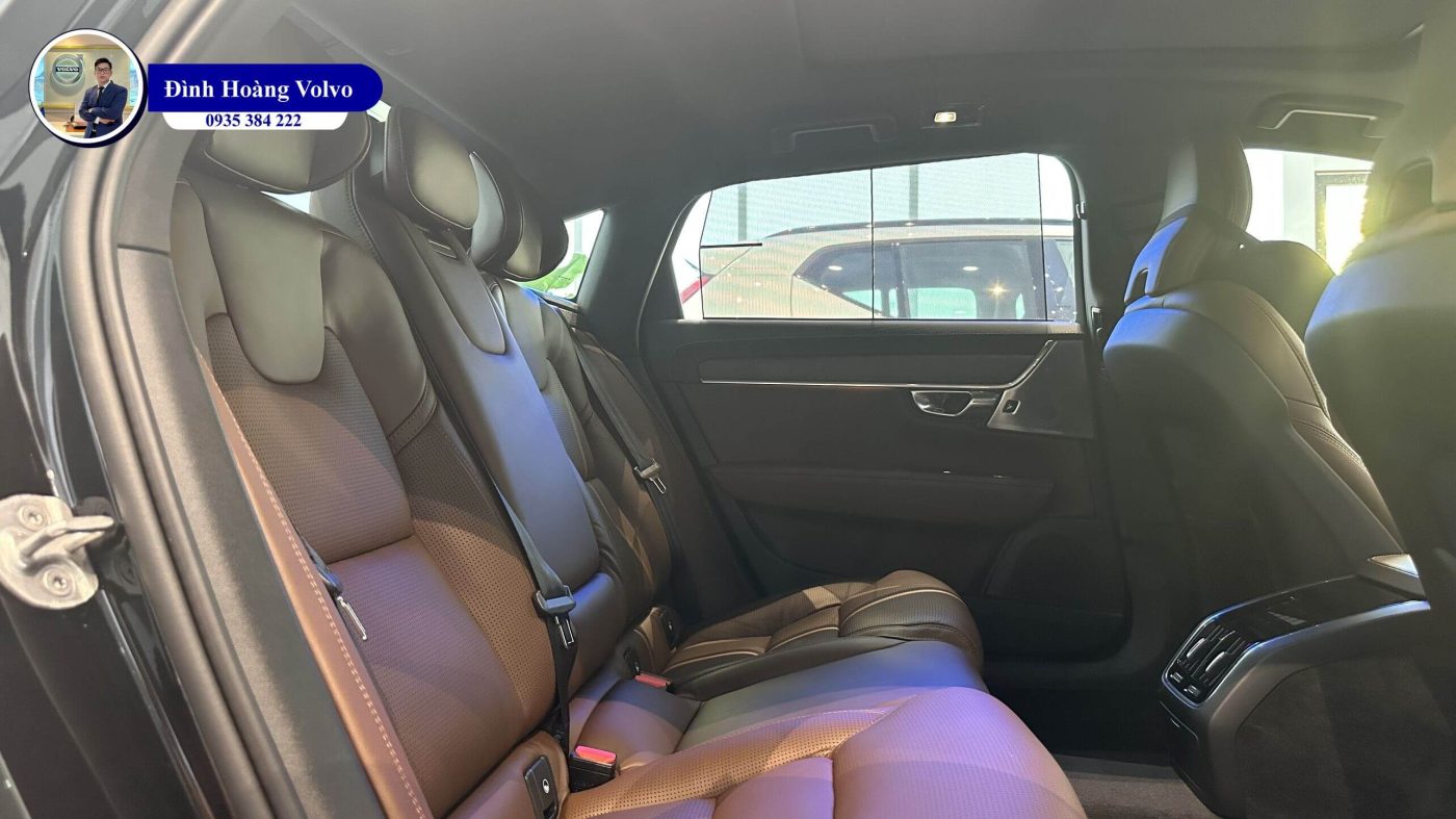 Hình ảnh Volvo S90L Ultimate 2023 Màu đen nội thất nâu tại Đà Nẵng - Đình Hoàng Volvo