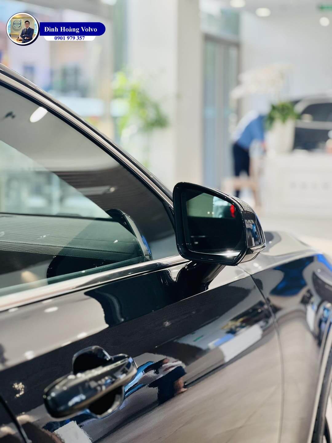 Hình ảnh thực tế chi tiết Volvo S90L T8 Plug in Hybrid Ultra 2025 Màu Xanh Dương Denim Blue nội thất Nâu - Đình Hoàng Volvo Car Đà Nẵng