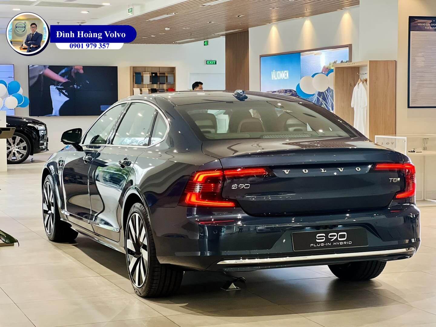 Hình ảnh thực tế chi tiết Volvo S90L T8 Plug in Hybrid Ultra 2025 Màu Xanh Dương Denim Blue nội thất Nâu - Đình Hoàng Volvo Car Đà Nẵng