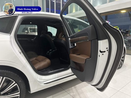 Hình ảnh thực tế chi tiết Volvo S90L B6 Ultimate 2023 Màu Trắng nội thất nâu tại Đà Nẵng - Đình Hoàng Volvo