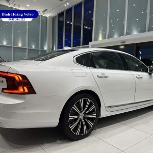Hình ảnh thực tế chi tiết Volvo S90L B6 Ultimate 2023 Màu Trắng nội thất nâu tại Đà Nẵng - Đình Hoàng Volvo