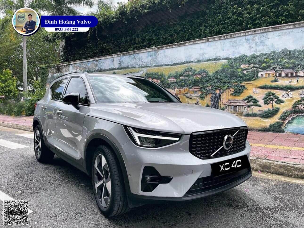 Hình ảnh thực tế chi tiết Volvo XC40 B5 Ultimate 2023 Màu Bạc Silver Dawn nội thất Đen Charcoal Leather - Đình Hoàng Volvo Hình ảnh thực tế chi tiết Volvo XC40 B5 Ultimate 2023 Màu Bạc Silver Dawn nội thất Đen Charcoal Leather - Đình Hoàng Volvo