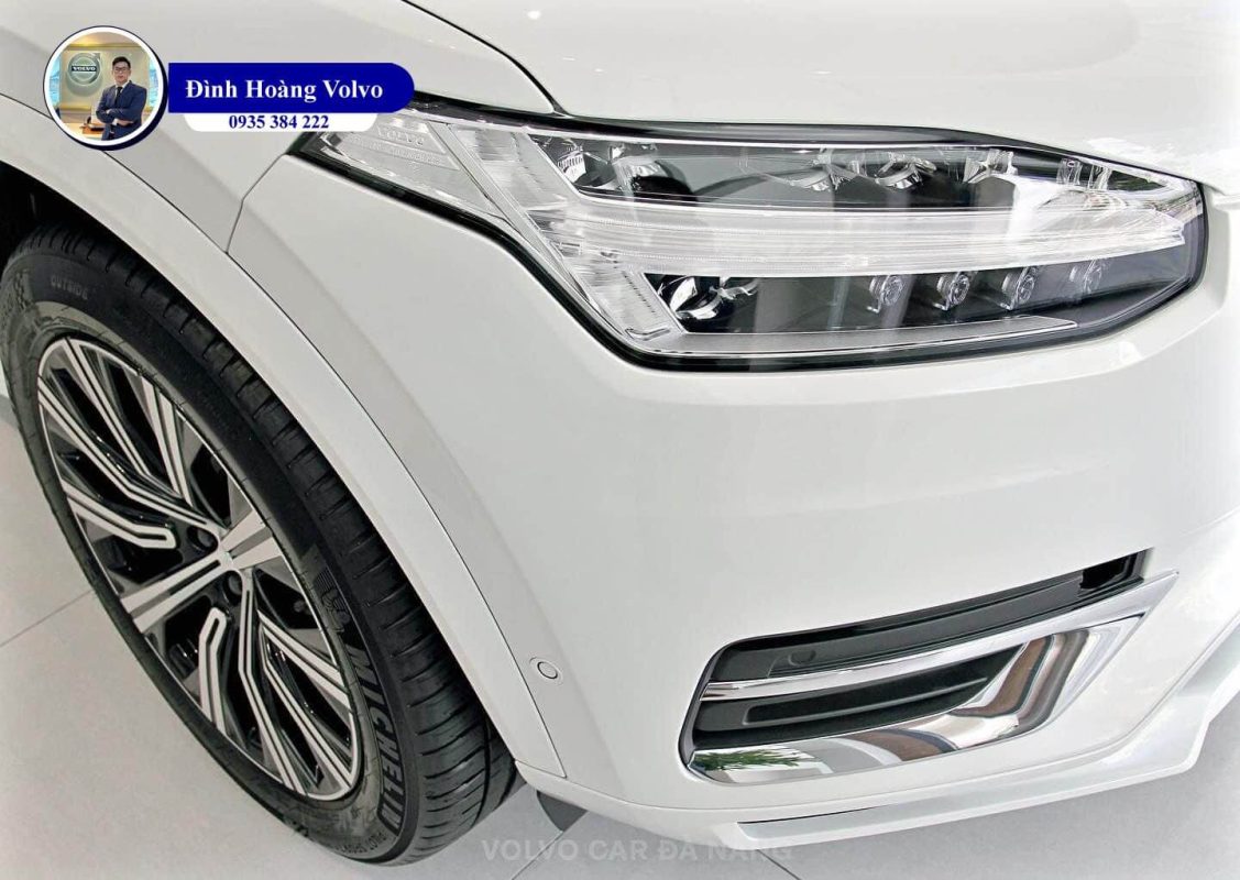 Hình ảnh thực tế chi tiết XC90 B6 Ultimate Trắng Crystal White nội thất Nâu Maroon và Vàng Amber - Đình Hoàng Volvo