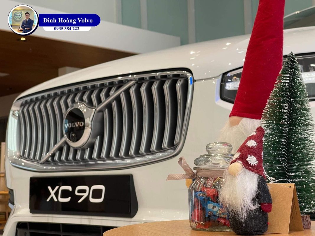 Hình ảnh thực tế chi tiết XC90 B6 Ultimate Trắng Crystal White nội thất Nâu Maroon và Vàng Amber - Đình Hoàng Volvo