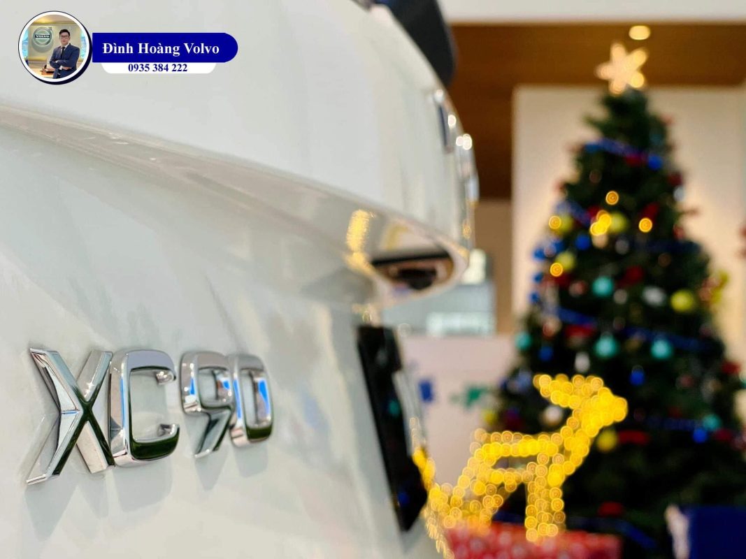 Hình ảnh thực tế chi tiết XC90 B6 Ultimate Trắng Crystal White nội thất Nâu Maroon và Vàng Amber - Đình Hoàng Volvo