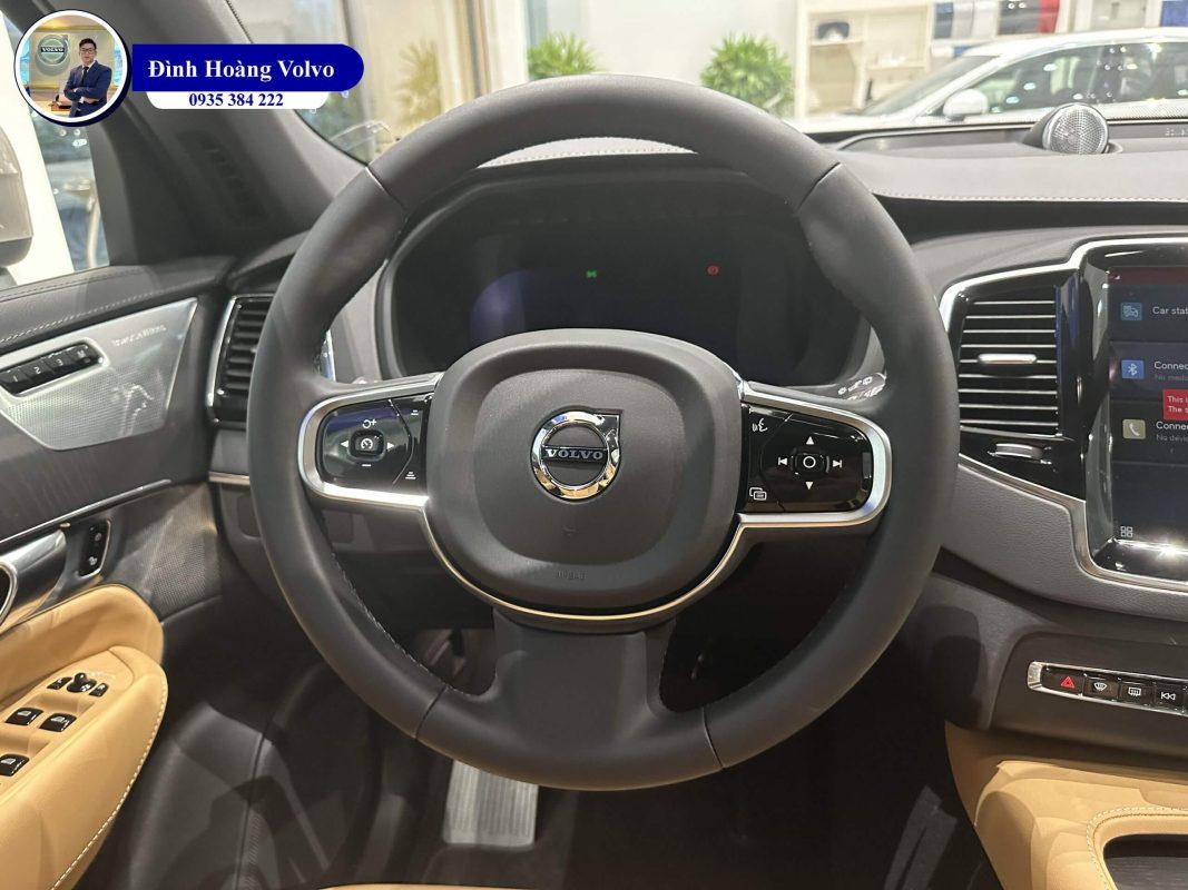 Hình ảnh thực tế chi tiết nội thất Volvo XC90 B6 và T8 Recharge Ultimate 2023 Màu Vàng Amber - Đình Hoàng Volvo