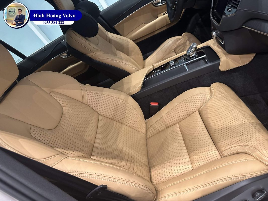 Hình ảnh thực tế chi tiết Volvo XC90 T8 Recharge Ultimate 2023 Màu Trắng Nội thất Nâu tại Đà Nẵng - Đình Hoàng Volvo