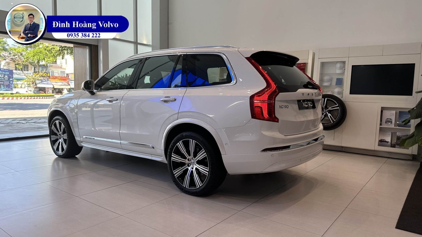 Hình ảnh thực tế chi tiết Volvo XC90 T8 Plug-in Hybrid Ultra 2023 Màu Trắng Nội thất Nâu tại Đà Nẵng - Đình Hoàng Volvo