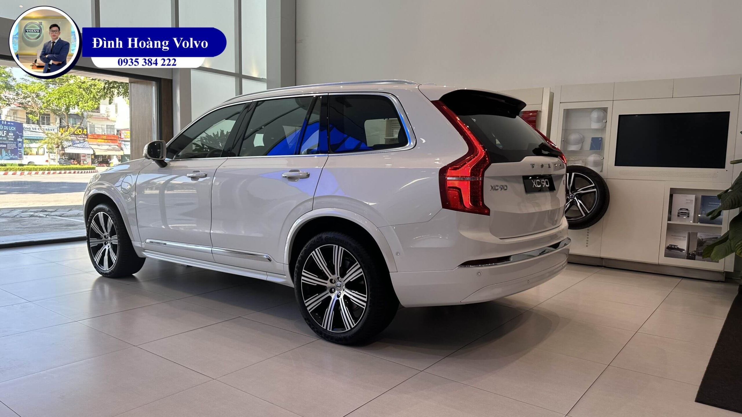 Hình ảnh thực tế chi tiết XC90 T8 Recharge Ultimate 2023 Màu Trắng Nội thất Nâu, Amber tại Đà Nẵng - Đình Hoàng Volvo