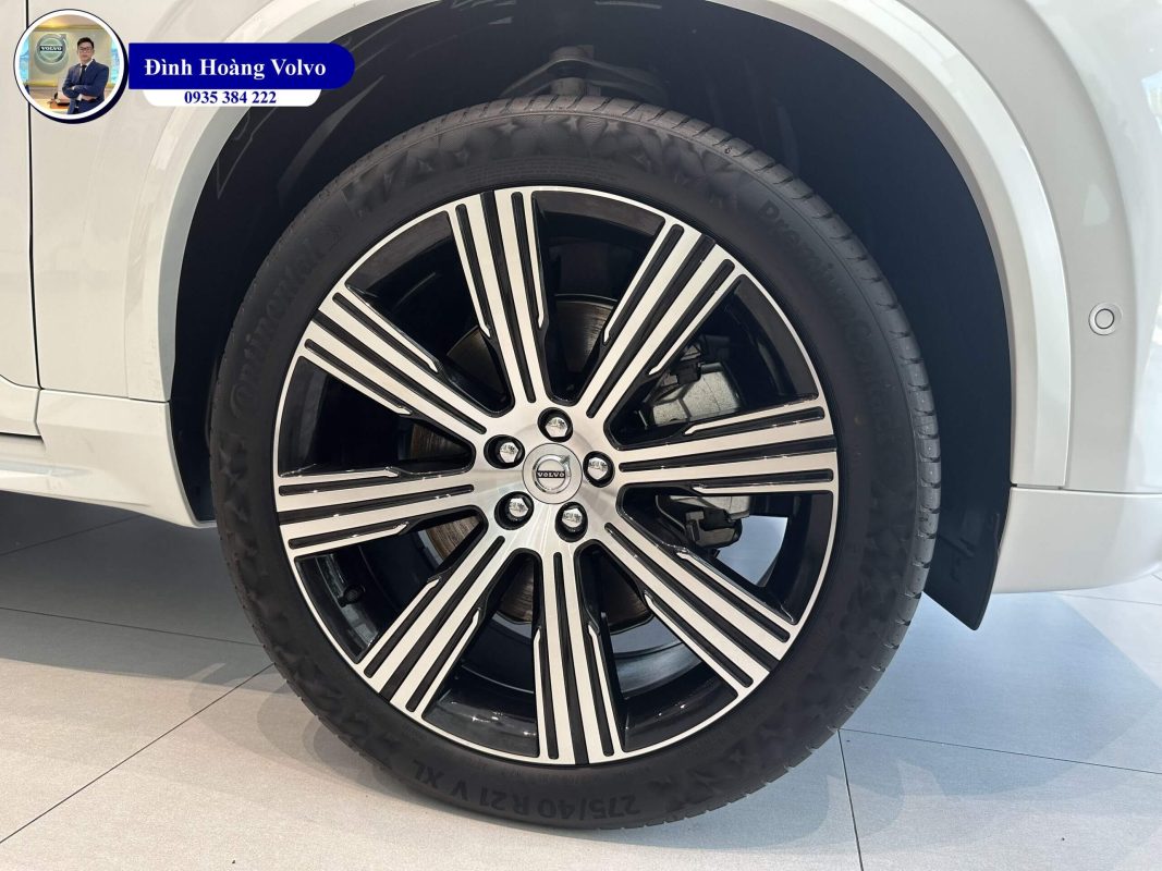 Hình ảnh thực tế chi tiết Volvo XC90 T8 Plug-in Hybrid Ultra 2023 Màu Trắng Nội thất Nâu tại Đà Nẵng - Đình Hoàng Volvo