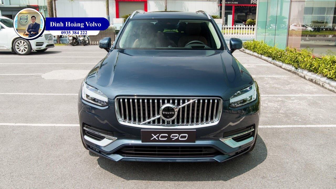 Hình ảnh thực tế chi tiết XC90 B6 Ultimate Màu Xanh Denim Blue nội thất Nâu Maroon và Vàng Amber - Đình Hoàng Volvo
