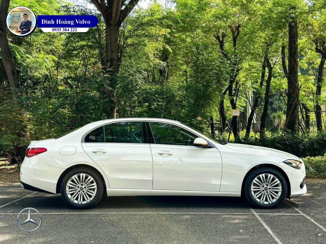 So sánh Volvo S90L Ultimate và Mercedes C-Class C200, C300 2023 - Đình Hoàng Volvo
