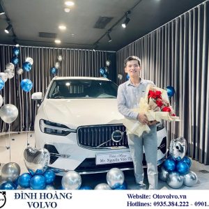 So sánh tổng thể Volvo XC60 2023 và Toyota Land Cruise Prado 2023 tại Đà Nẵng (22)