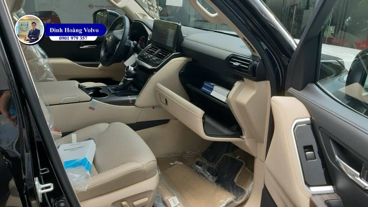 So sánh tổng thể chi tiết Volvo XC90 và Toyota Land Cruiser 2025 Đình Hoàng Volvo Car Đà Nẵng2 So sánh tổng thể chi tiết Volvo XC90 và Toyota Land Cruiser 2025 Đình Hoàng Volvo Car Đà Nẵng2