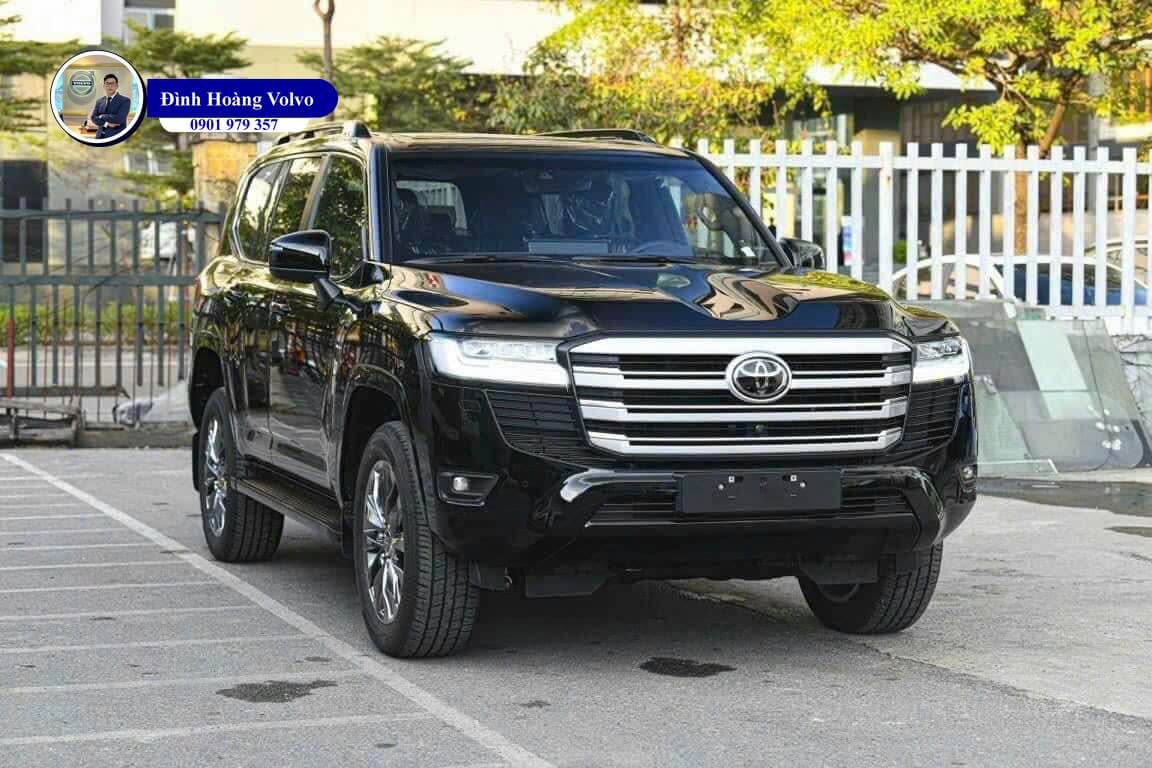 So sánh tổng thể chi tiết Volvo XC90 và Toyota Land Cruiser 2025 Đình Hoàng Volvo Car Đà Nẵng8 So sánh tổng thể chi tiết Volvo XC90 và Toyota Land Cruiser 2025 Đình Hoàng Volvo Car Đà Nẵng8