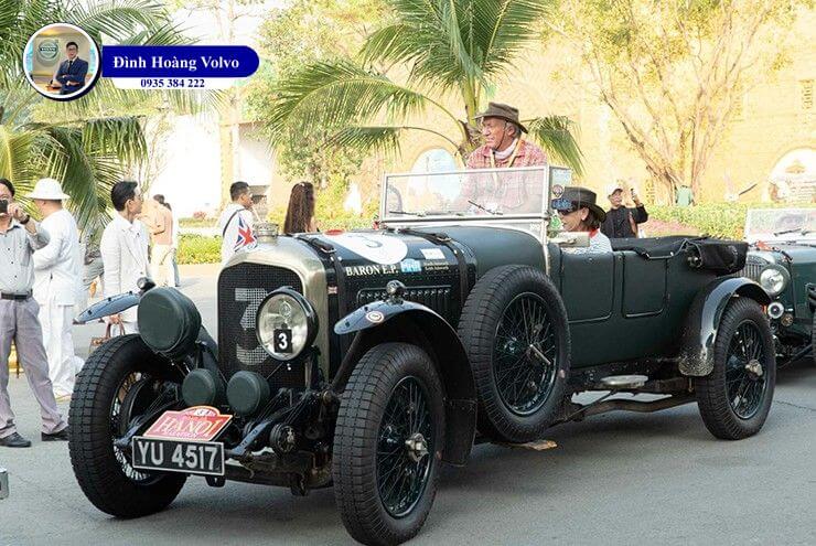 Loạt xe cổ triệu đô tham gia hành trình xuyên Việt - Đình Hoàng Volvo Car Đà Nẵng