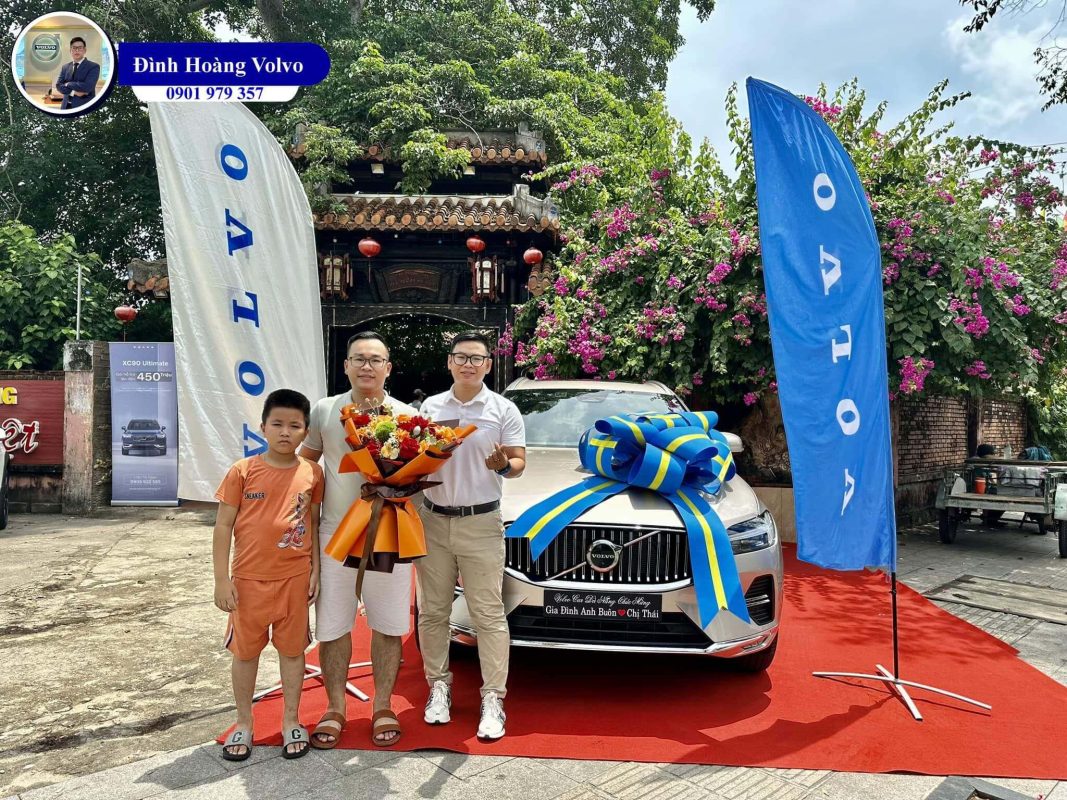 Giá lăn bánh Volvo XC60 B6 &T8 Ultimate