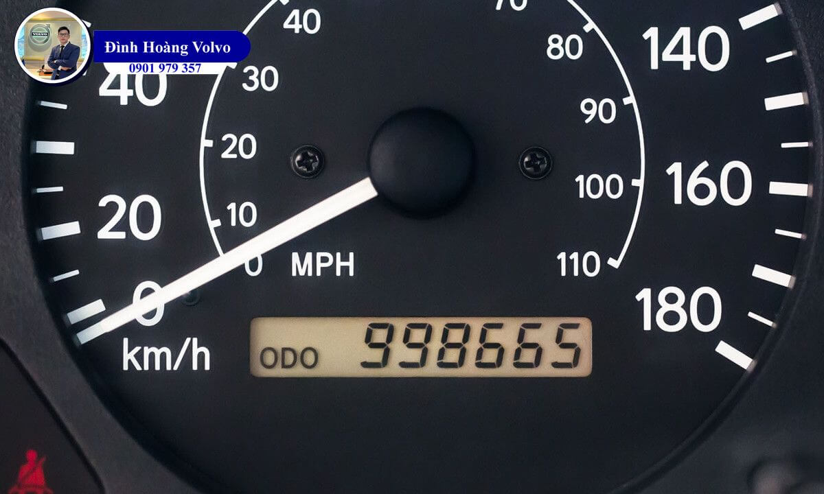 4 Mẹo nhỏ giúp bạn phát hiện xe đã tua công tơ mét hay chưa - Đình Hoàng Volvo Car Đà Nẵng