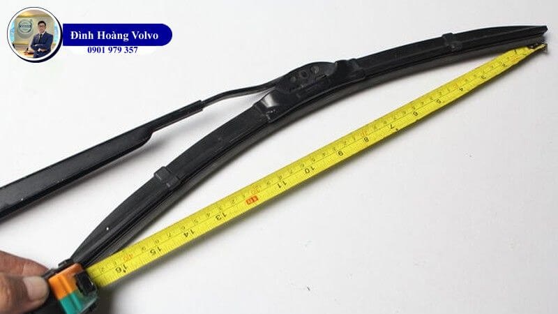 Chọn và thay lưỡi cần gạt nước xe ô tô sao cho chuẩn - Đình Hoàng Volvo Car Đà Nẵng