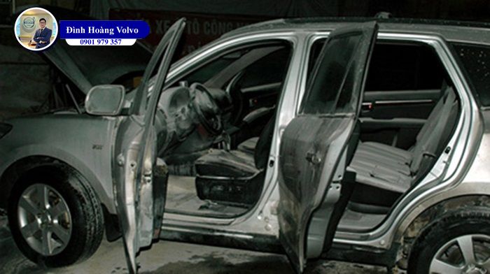 Lỡ đỗ nhầm nhiên liệu xe ô tô thì phải xử lý như thế nào - Đình Hoàng Volvo Car Đà Nẵng