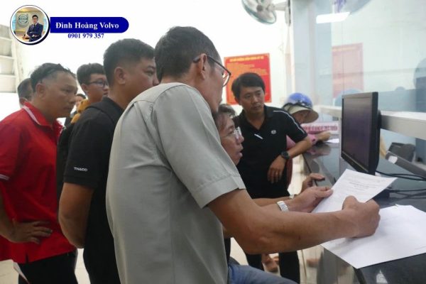 Từ 1/8 bấm biến số ô tô sẽ không cần mang xe đến công an - Đình Hoàng Volvo Car Đà Nẵng