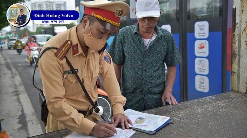 Biển báo nguy hiểm là gì Các loại biển báo thường gặp - Đình Hoàng Volvo Car Đà Nẵng