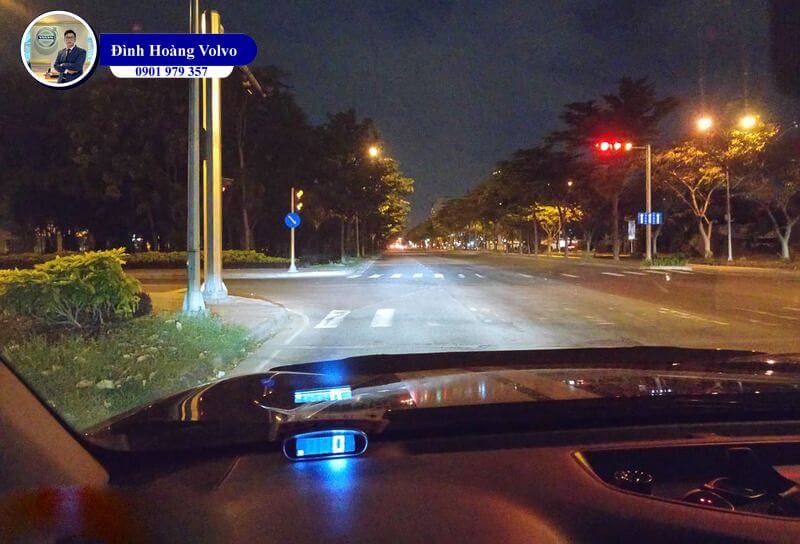 Bỏ túi kỹ năng lái xe ban đêm luôn đảm bảo an toàn - Đình Hoàng Volvo Đà Nẵng