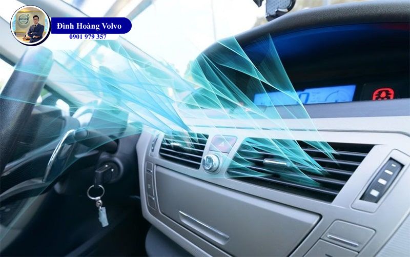 Bỏ túi ngay bí kíp xử lý kính ô tô bị mờ khi trời mưa