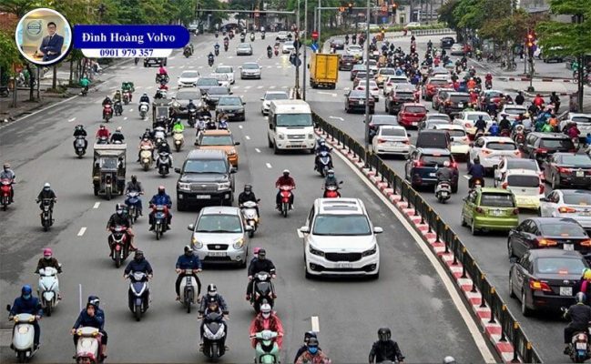 Các trường hợp phải giảm tốc độ khi tham gia giao thông tài xế cần tuân thủ - Đình Hoàng Volvo Car Đà Nẵng