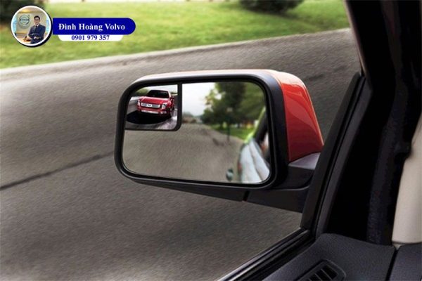 Cách chỉnh gương chiếu hậu ô tô quan sát rõ ràng mọi hướng - Đình Hoàng Volvo Car Đà Nẵng