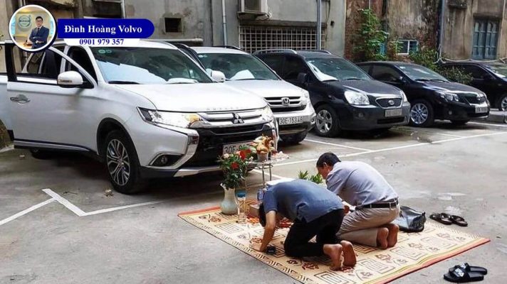 Có nên cúng xe ô tô mới Văn khấn, hướng dẫn cúng xe cho chuẩn - Đình Hoàng Volvo Car Đà Nẵng