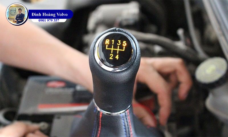 Hộp số trên ô tô là gì Phân loại hộp số và vai trò - Đình Hoàng Volvo Car Đà Nẵng