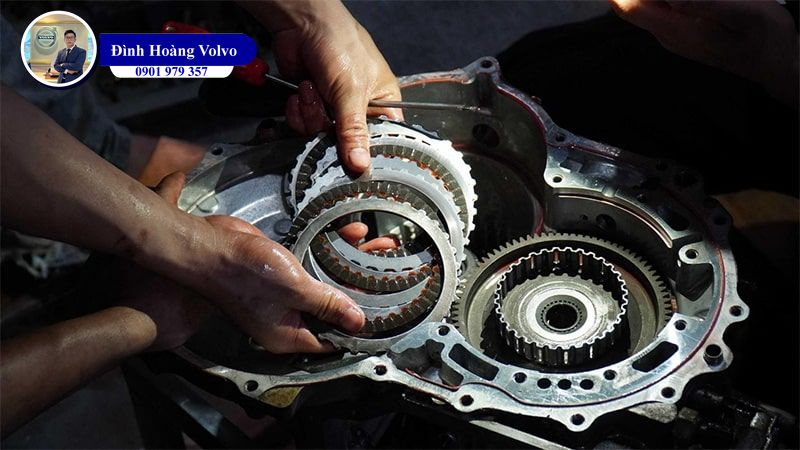 Hộp số trên ô tô là gì Phân loại hộp số và vai trò - Đình Hoàng Volvo Car Đà Nẵng
