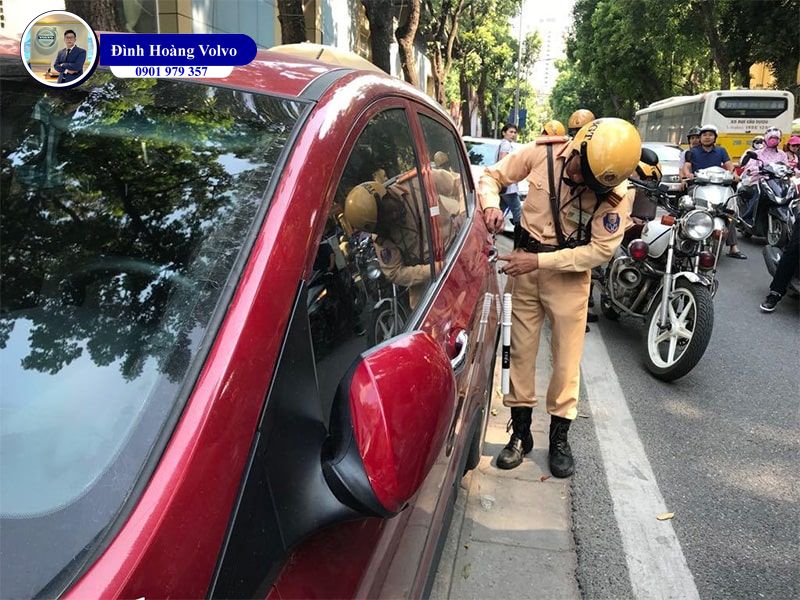 Lỗi dừng đỗ xe ô tô phạt bao nhiêu Cập nhật mới nhất - Đình Hoàng Volvo Car Đà Nẵng