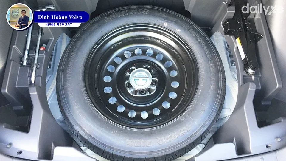 Lốp dự phòng là gì Tại sao lốp dự phòng nhỏ hơn lốp chính - Đình Hoàng Volvo Car Đà Nẵng