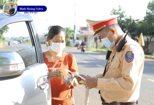Mức phạt không có bảo hiểm ô tô và cách xử lý vi phạm - Đình Hoàng Volvo Car Đà Nẵng