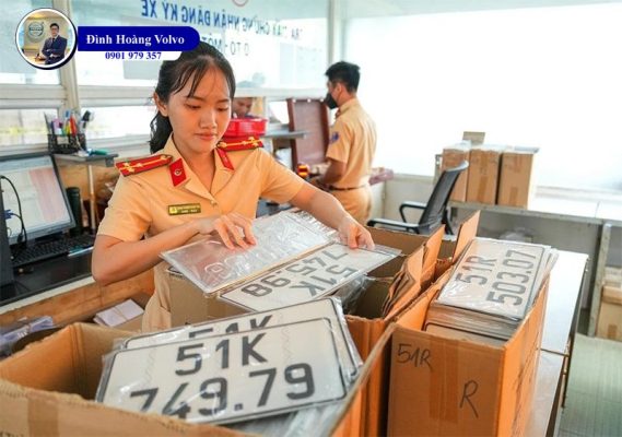 Ô tô dùng biển giả phạt bao nhiêu tiền Có đi tù không - Đình Hoàng Volvo Car Đà Nẵng