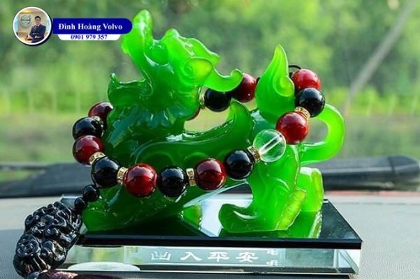 Có nên đặt tượng Tỳ Hưu trong xe ô tô Cách chọn Tỳ Hưu phù hợp - Đình Hoàng Volvo Car Đà Nẵng